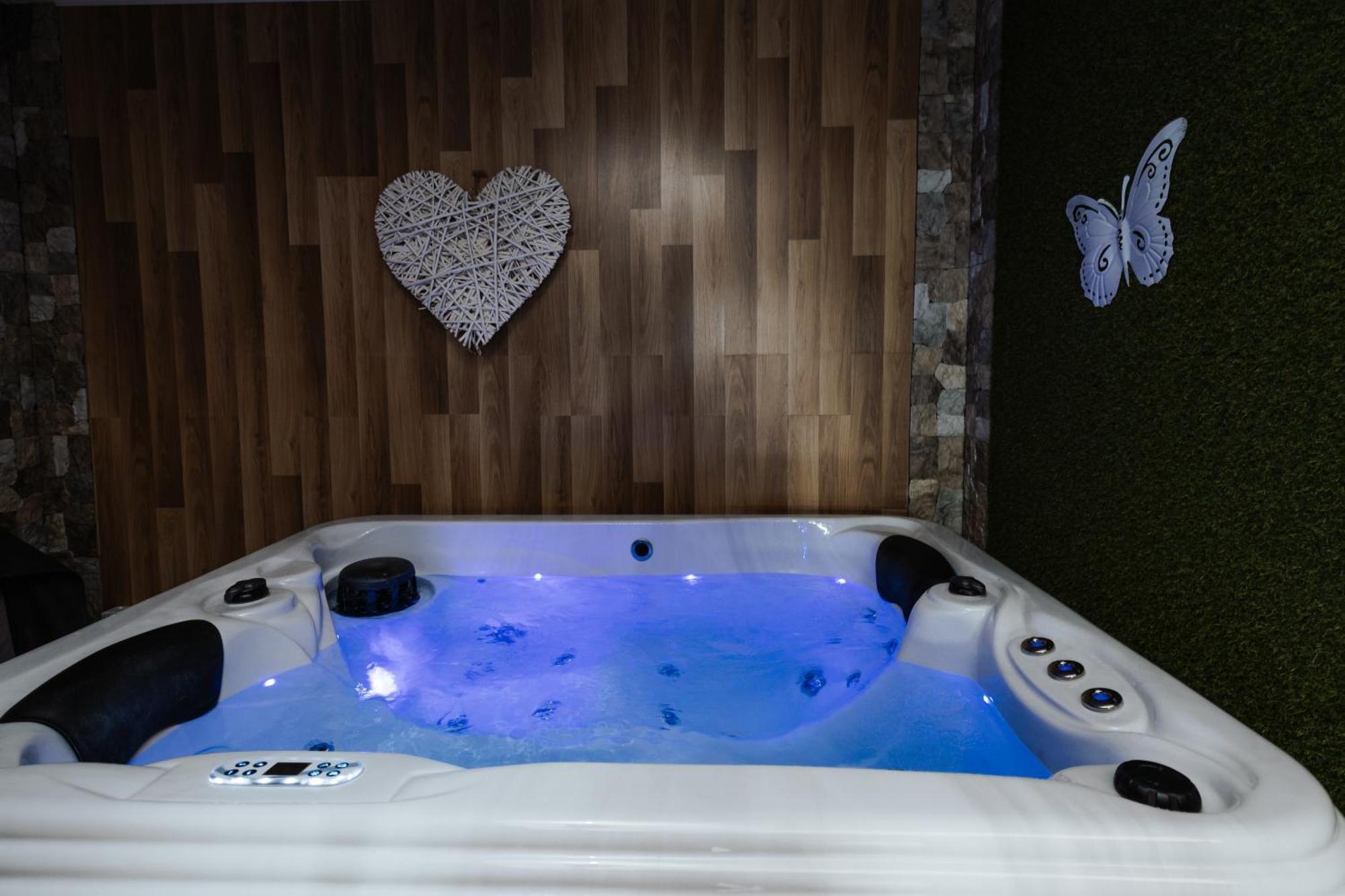Tanja S Holiday Home In Nature With Sauna And Hot Tub Gorica pri Slivnici Eksteriør bilde