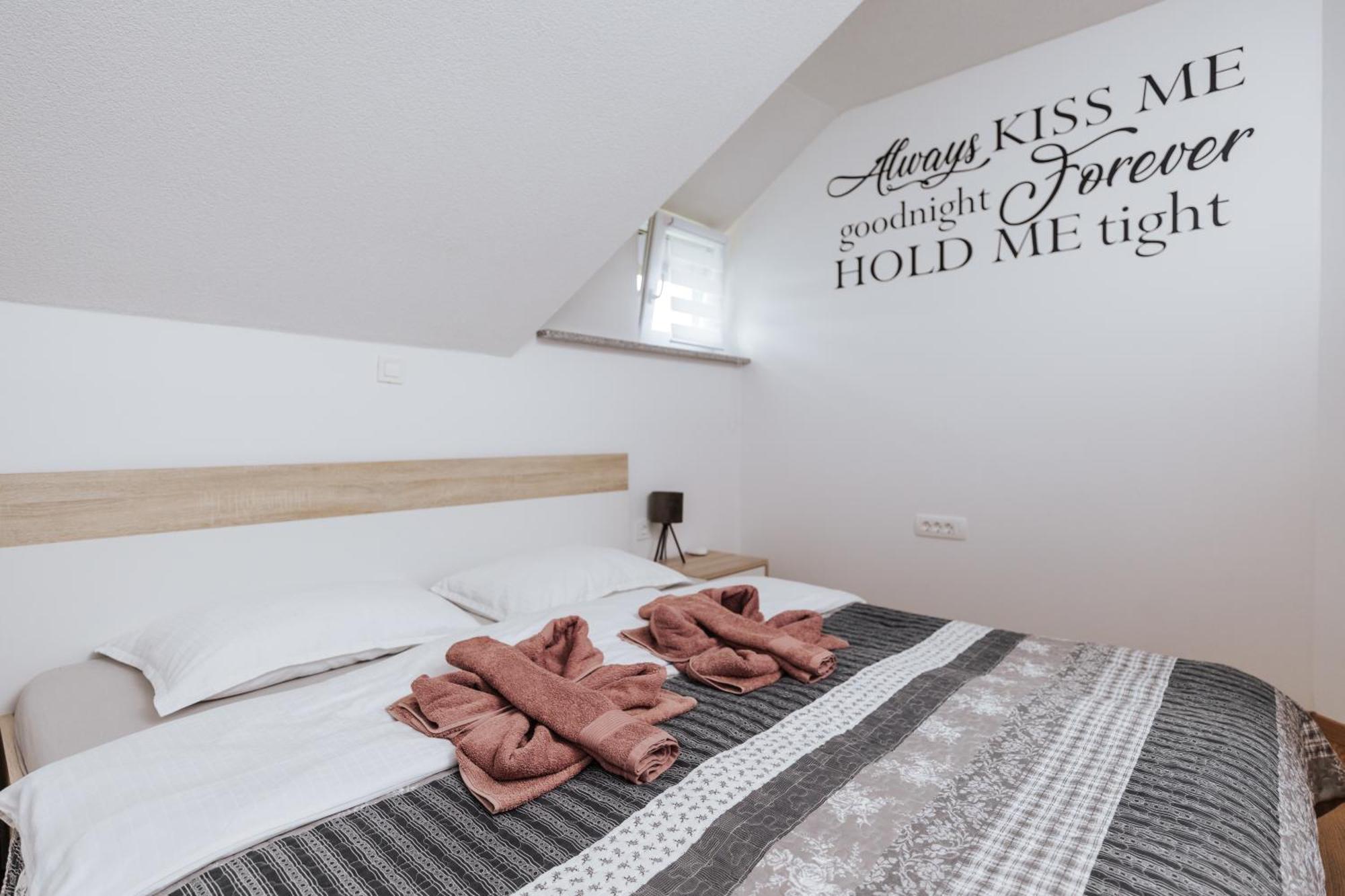 Tanja S Holiday Home In Nature With Sauna And Hot Tub Gorica pri Slivnici Eksteriør bilde